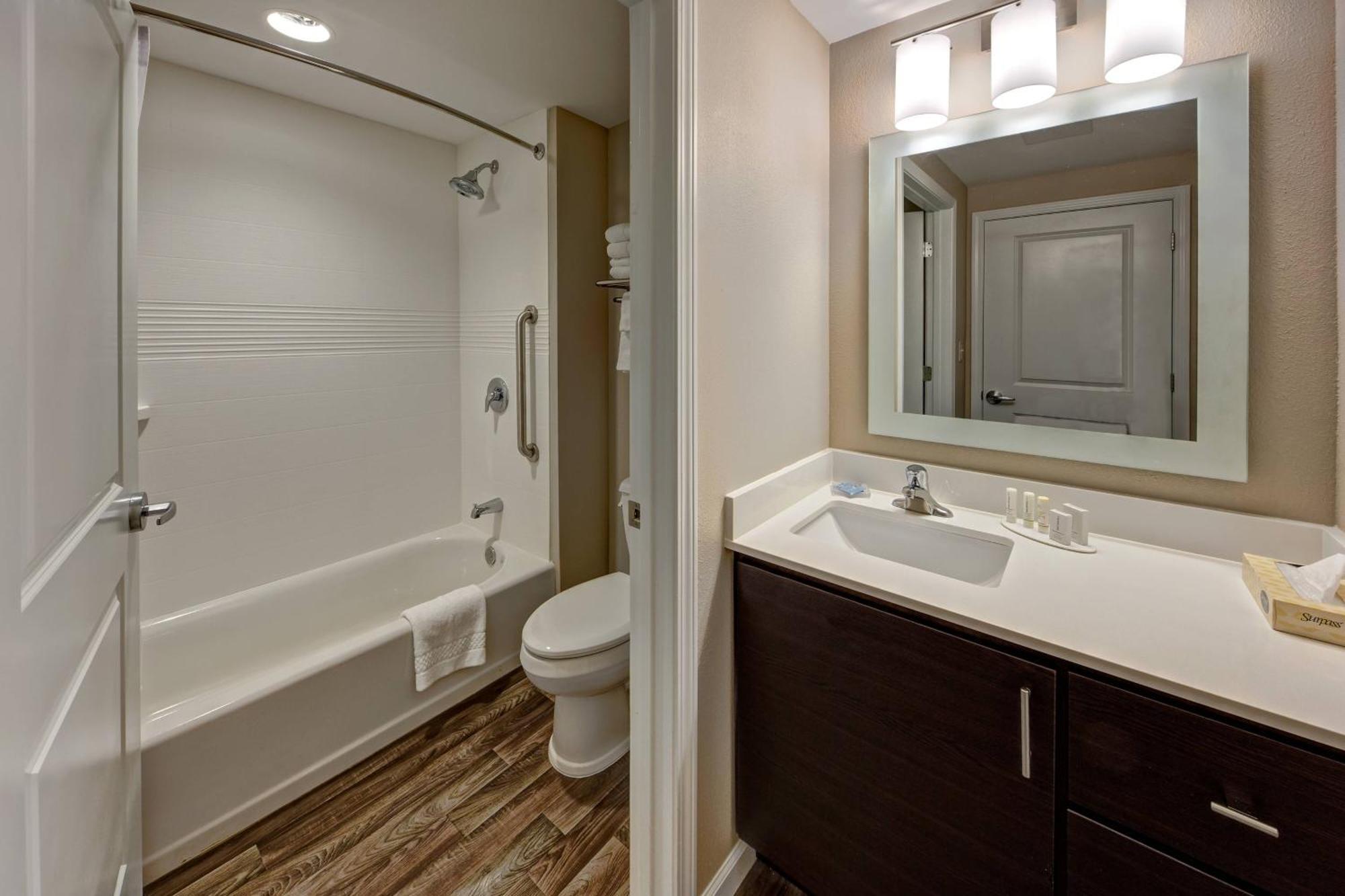 Towneplace Suites By Marriott Auburn University Area Exterior photo